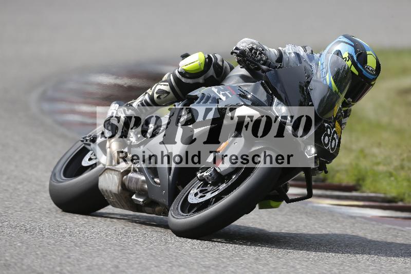 /23 07.06.2025 TZ Motorsport ADR/86